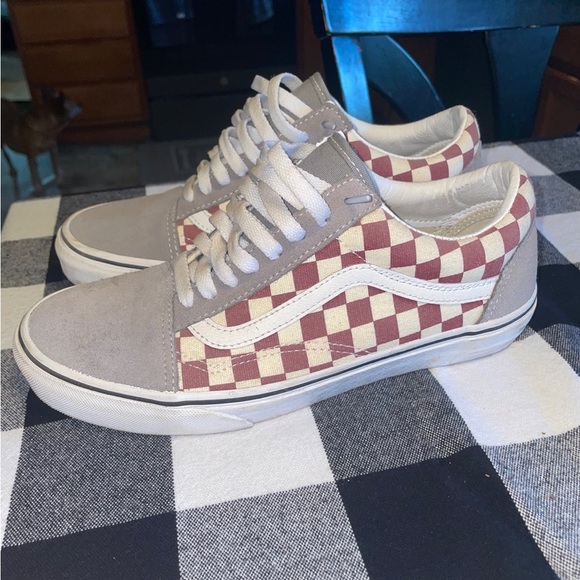 Vans - Picture 3 of 4